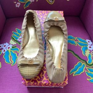 Tory Burch Romy Gold size 9